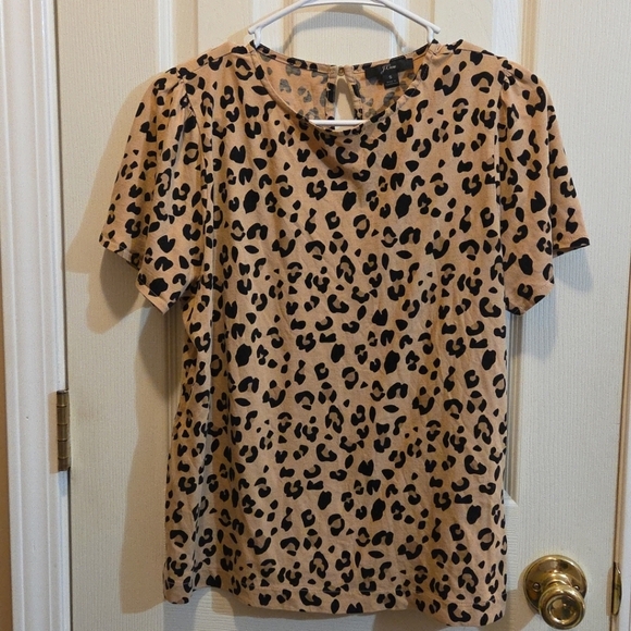 J. Crew Leopard Print Women's Top - Picture 1 of 4